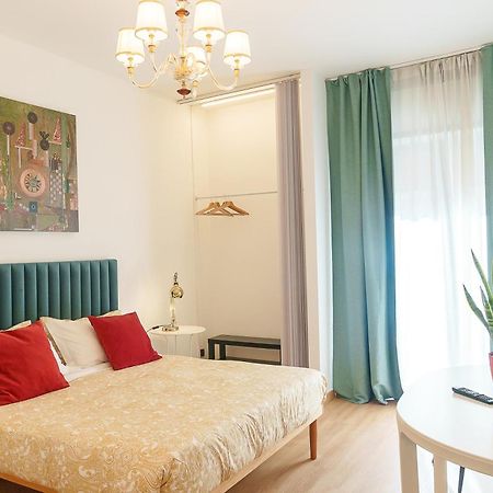 Via Prospero Petroni 9 - Bari Stazione - Hotel Kültér fotó
