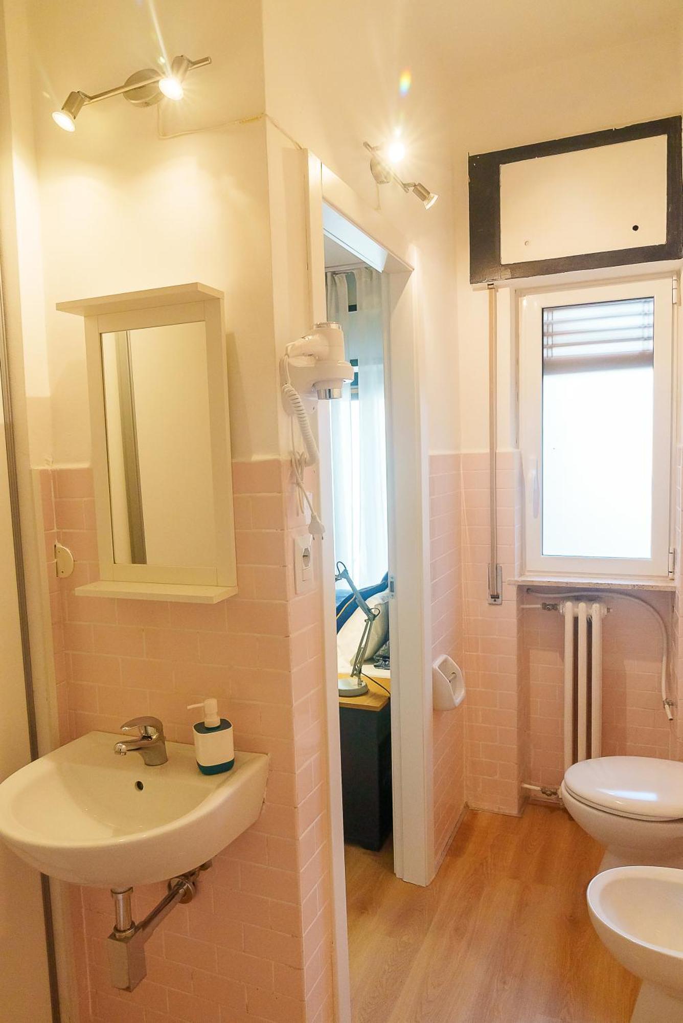 Via Prospero Petroni 9 - Bari Stazione - Hotel Kültér fotó